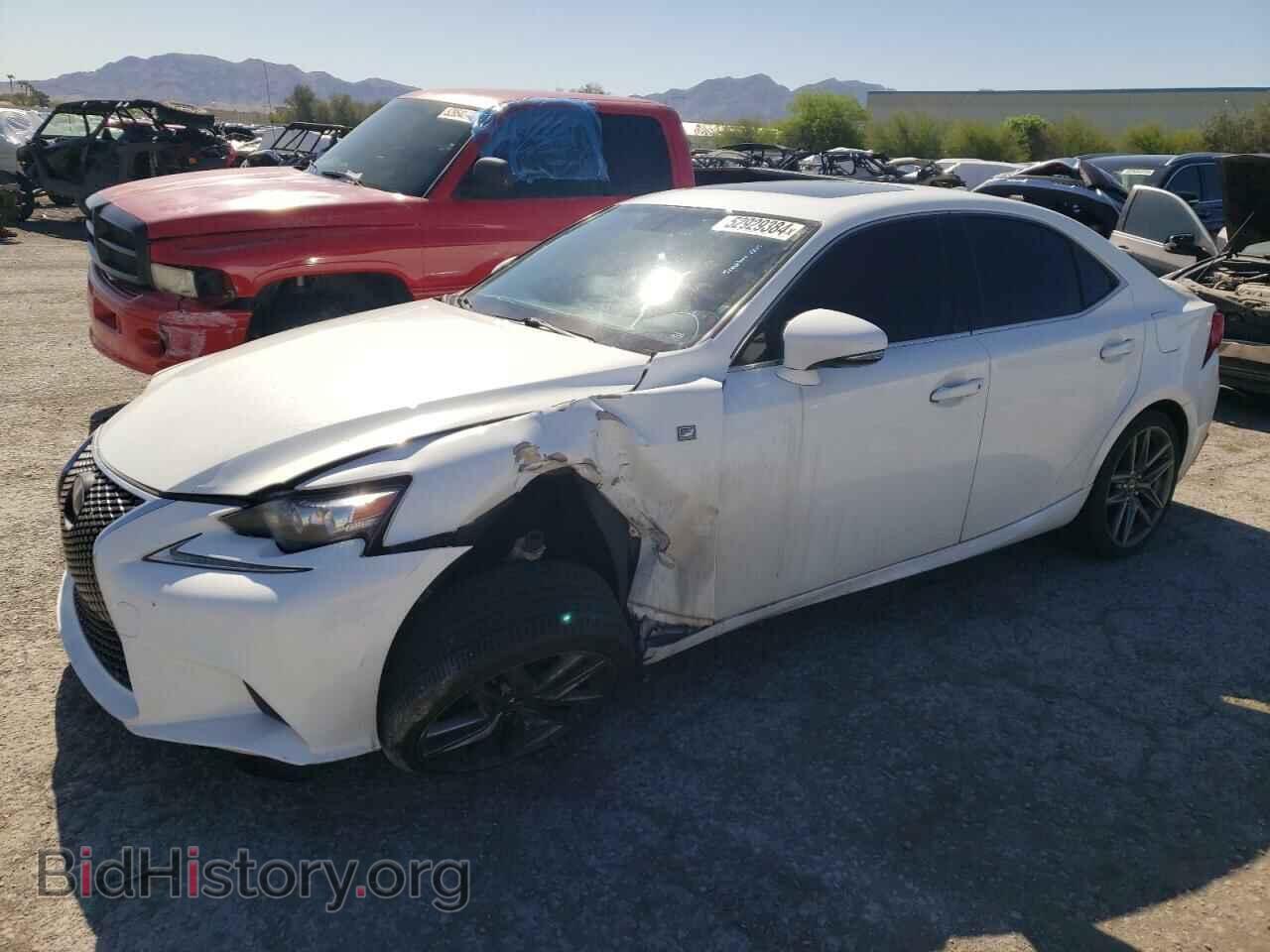 Photo JTHBE1D2XG5027309 - LEXUS IS 2016