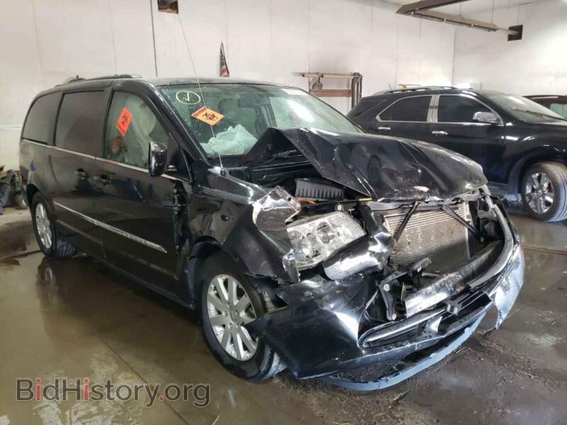 2015 Chrysler MINIVAN Town & COU (VIN 2C4RC1BG2FR661543) — фото 1 из 10, Copart, повреждение: передняя часть