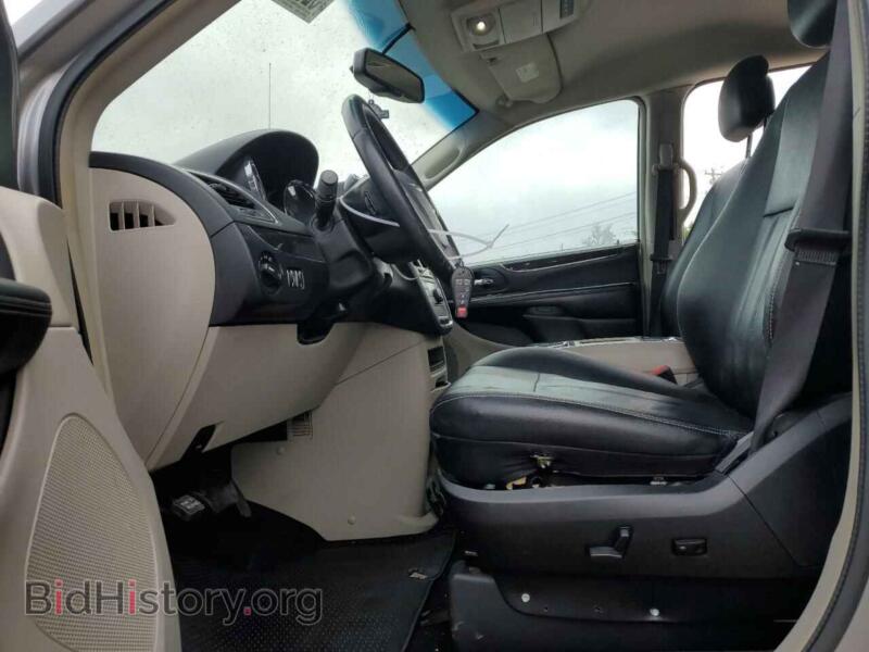 2016 Chrysler MINIVAN (VIN 2C4RC1BG4GR110662) — photo 7 of 14