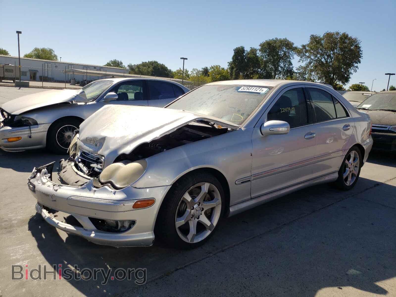 2007 MERCEDES-BENZ C-CLASS - VIN: WDBRF52H97F931043 - Фото 2