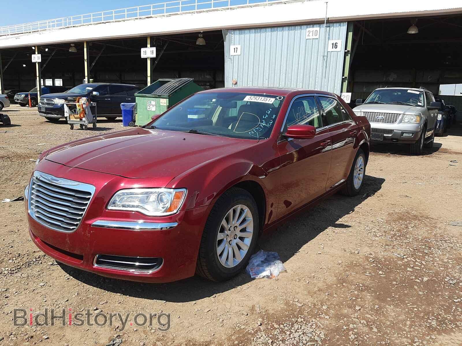 2013 CHRYSLER 300 - VIN: 2C3CCAAG4DH731364 - Фото 2