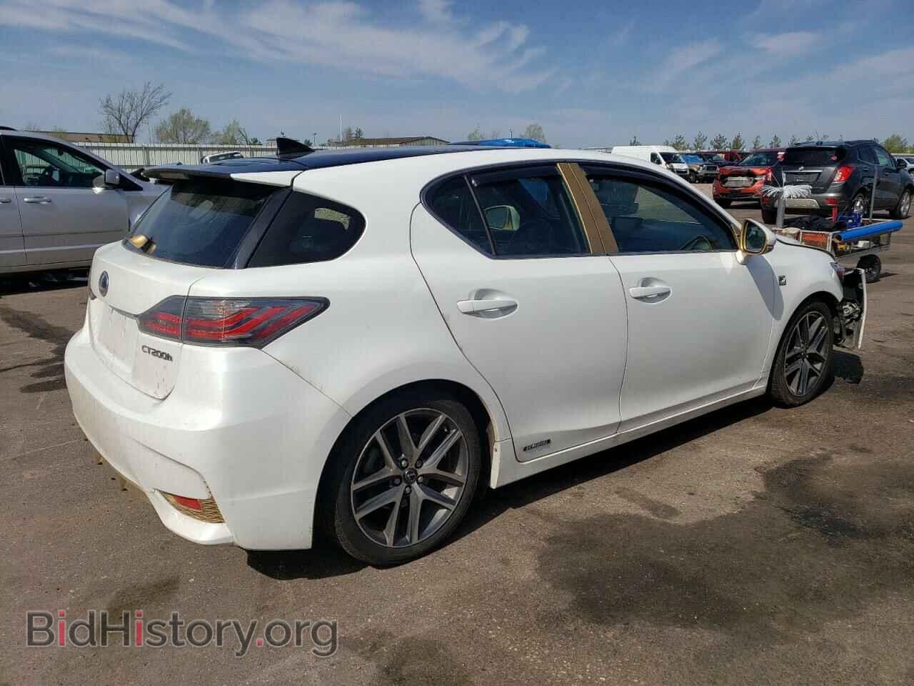 2014 LEXUS CT 200 - VIN: JTHKD5BH3E2207330 - Photo 3