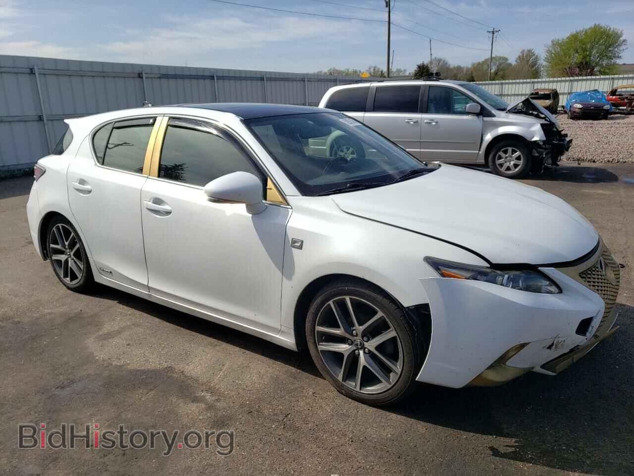 2014 LEXUS CT 200 - VIN: JTHKD5BH3E2207330 - Photo 4