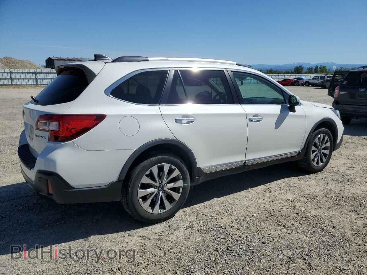 2018 SUBARU OUTBACK - VIN: 4S4BSATC3J3247684 - Фото 3