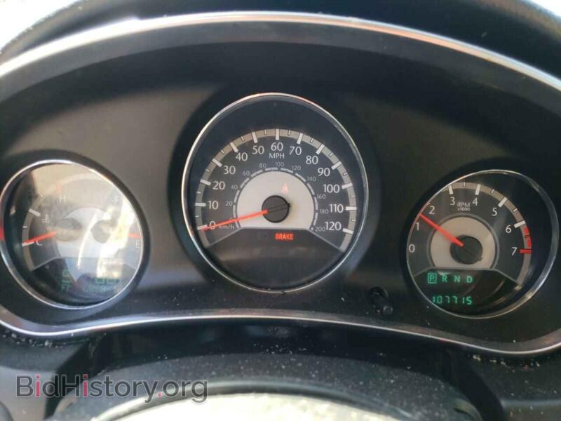 2013 Chrysler 200 (VIN 1C3CCBCG8DN701410) — photo 9 of 13