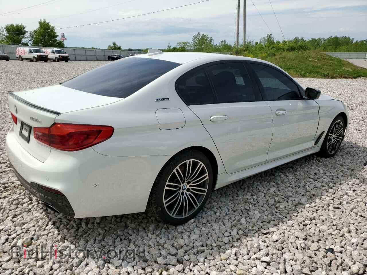 2018 BMW 5 SERIES - VIN: WBAJB1C52JB085504 - Фото 3