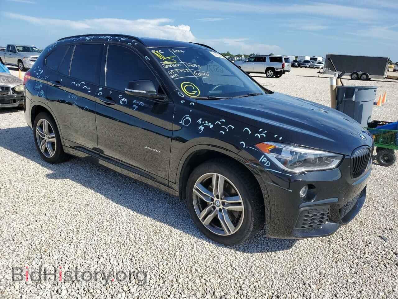 Photo WBXHT3C39H5F74697 - BMW X1 2017