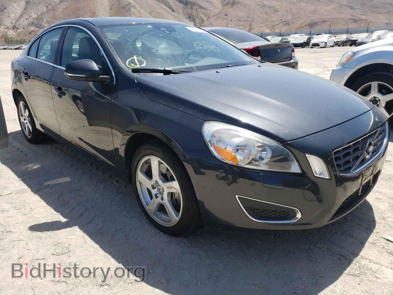 Photo YV1622FS6C2044113 - VOLVO S60 2012