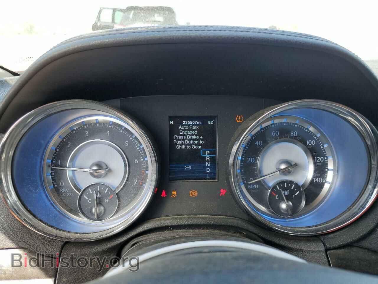 2012 CHRYSLER 300 - VIN: 2C3CCAAG7CH180748 - Photo 9