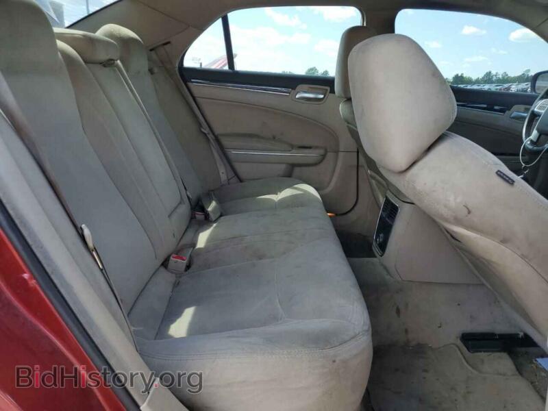 2012 Chrysler 300 (VIN 2C3CCAAG7CH180748) — фото 10 из 12