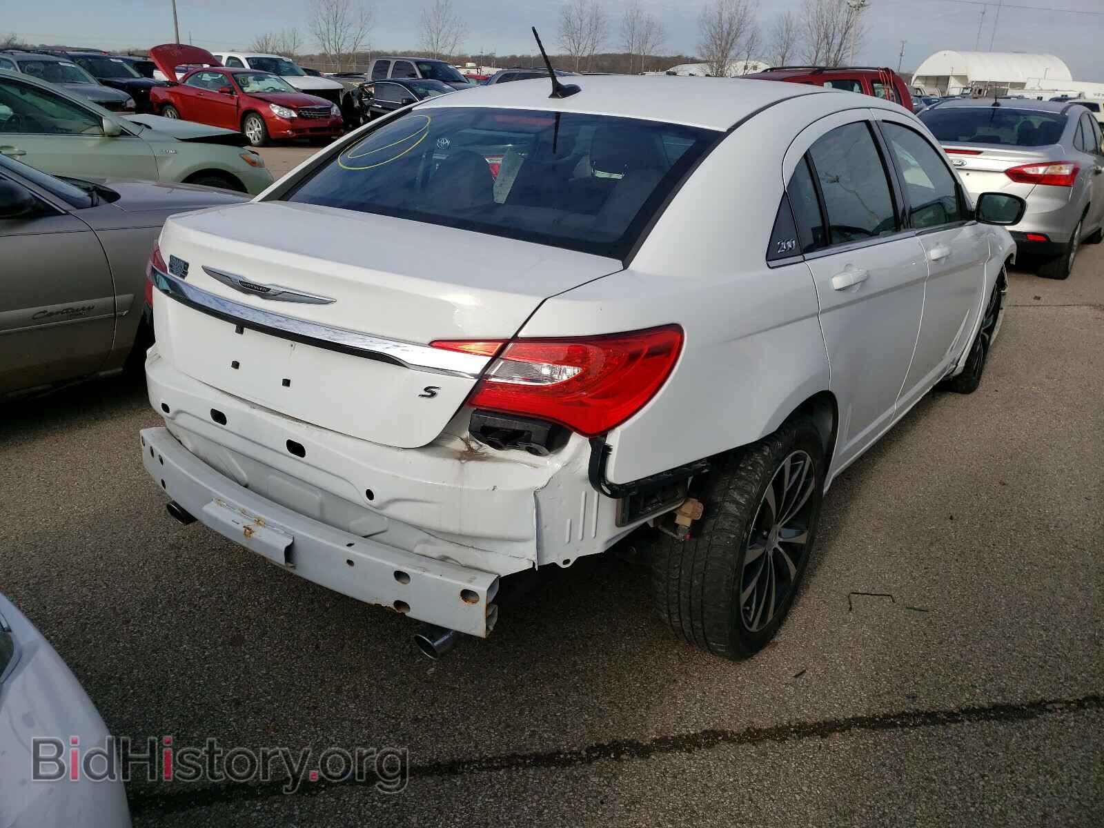 2012 CHRYSLER 200 - VIN: 1C3CCBBG5CN257466 - Фото 4