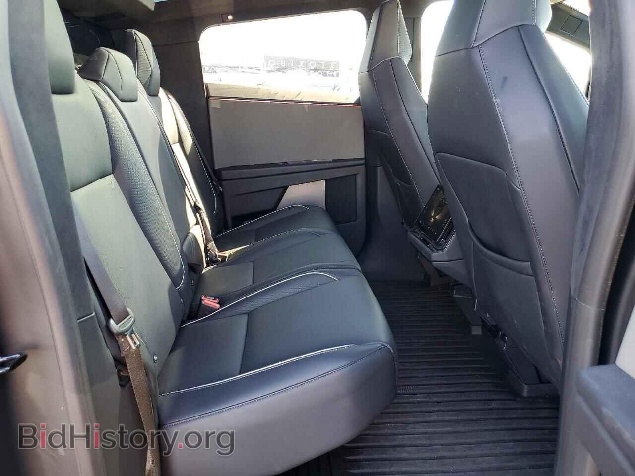 2024 TESLA CYBERTRUCK - VIN: 7G2CEHED6RA024210 - Photo 10
