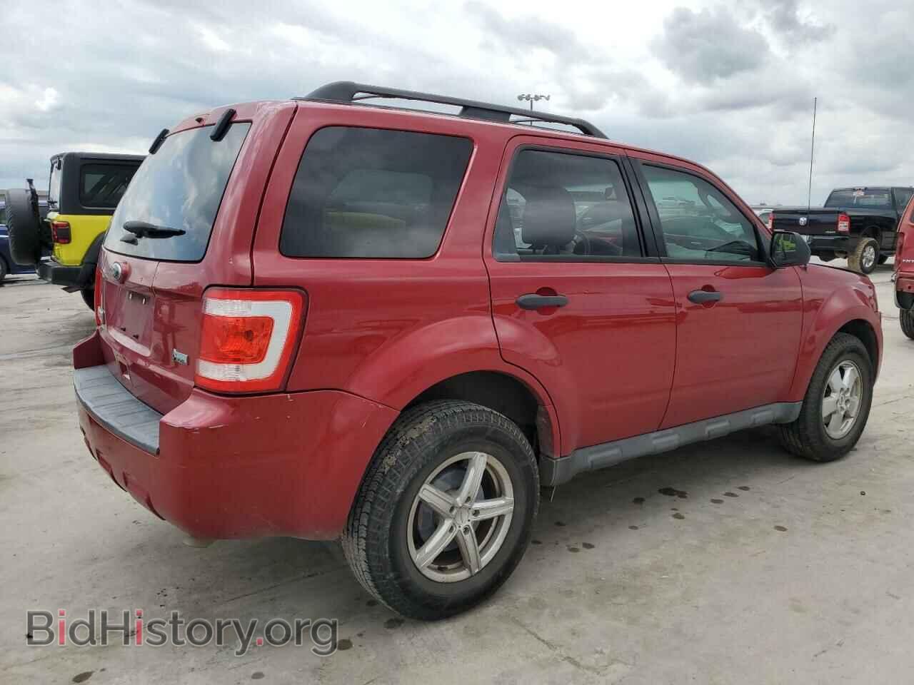 2011 FORD ESCAPE - VIN: 1FMCU0DG1BKC17357 - Фото 3