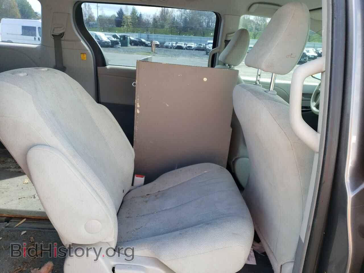 2011 TOYOTA All Models - VIN: 5TDZK3DC1BS024475 - Photo 11