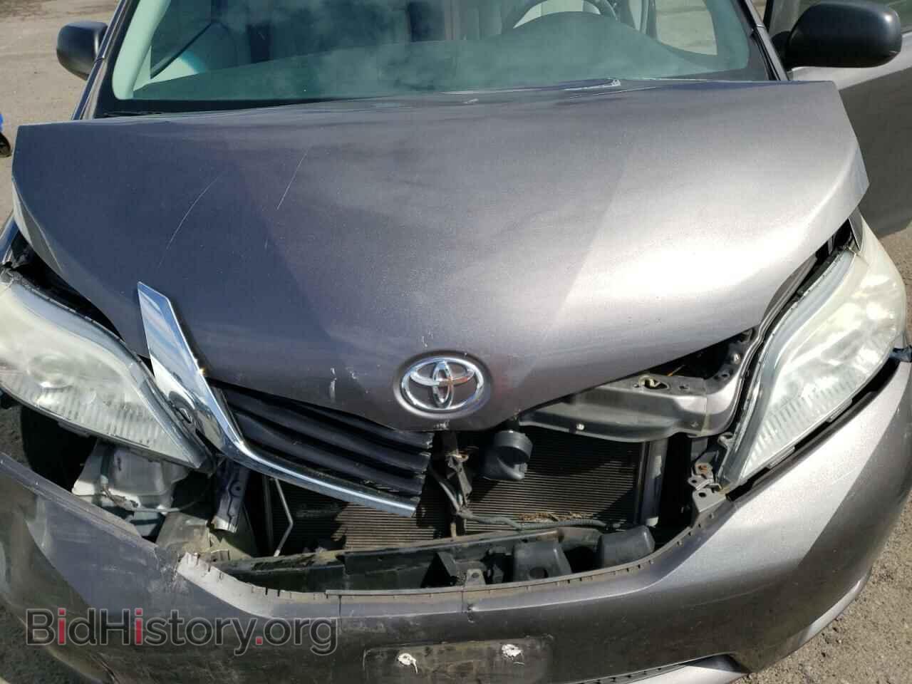 2011 TOYOTA All Models - VIN: 5TDZK3DC1BS024475 - Photo 12