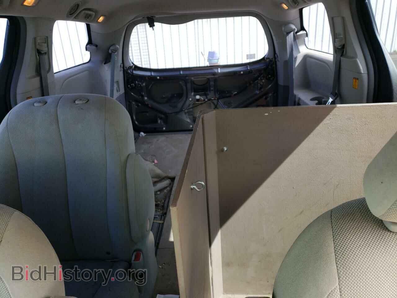 2011 TOYOTA All Models - VIN: 5TDZK3DC1BS024475 - Photo 10
