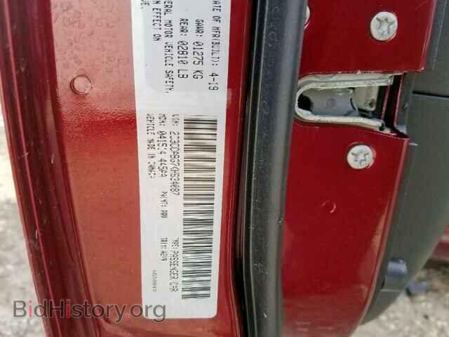 2019 CHRYSLER 300 - VIN: 2C3CCABG7KH634087 - Фото 10