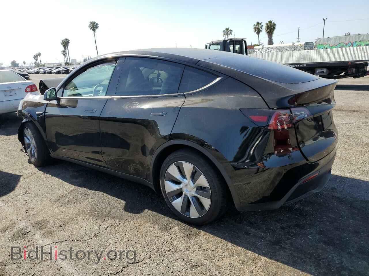 2024 TESLA MODEL Y - VIN: 7SAYGDED8RF015106 - Photo 2