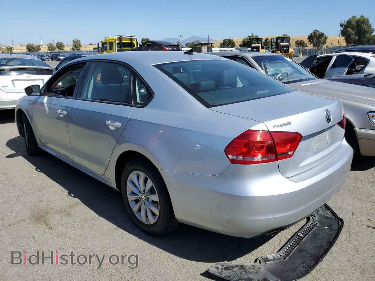2015 VOLKSWAGEN PASSAT - VIN: 1VWAT7A35FC009388 - Фото 2