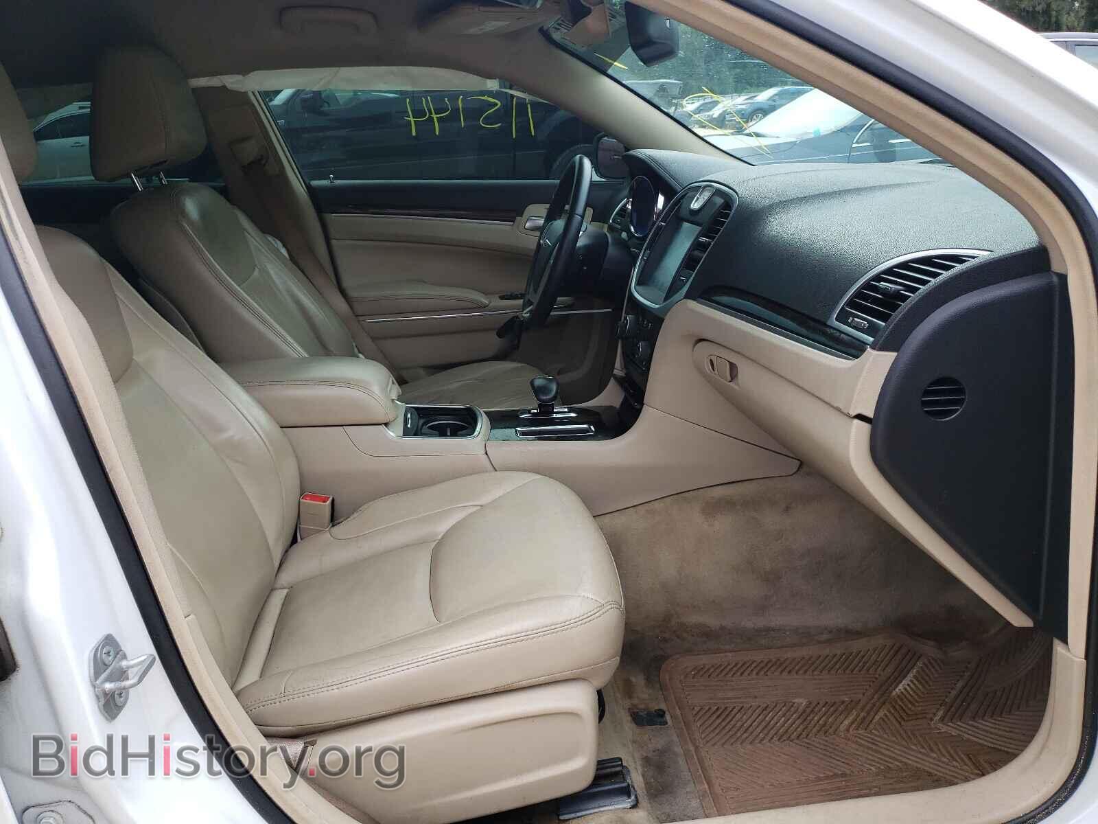 2014 CHRYSLER 300 - VIN: 2C3CCAAG3EH373045 - Фото 5
