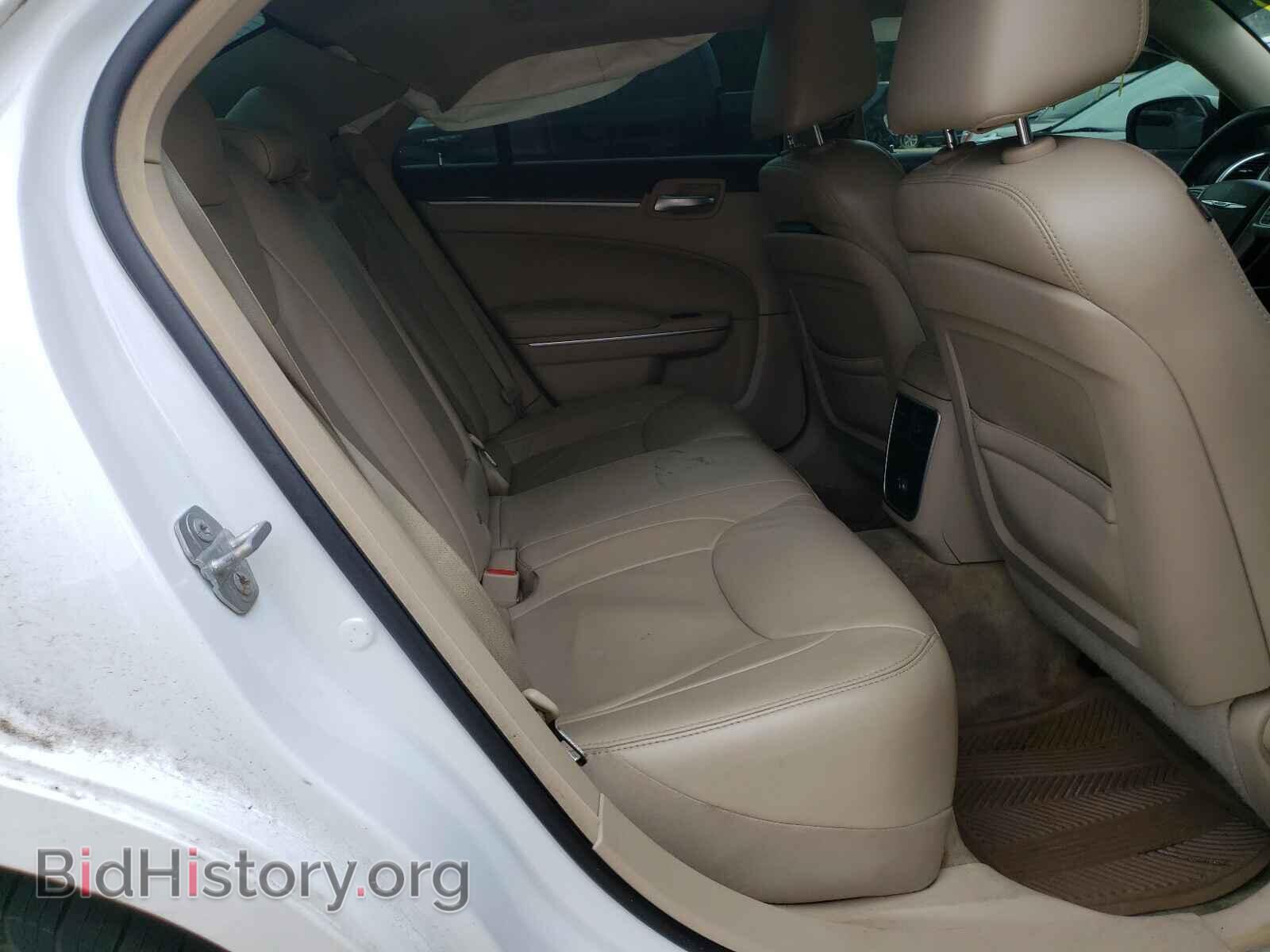 2014 CHRYSLER 300 - VIN: 2C3CCAAG3EH373045 - Фото 6