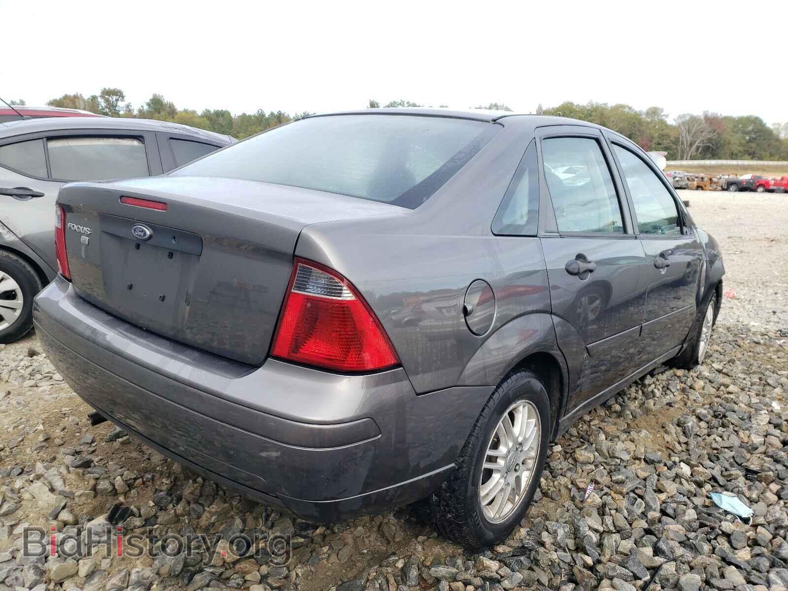 2007 FORD FOCUS - VIN: 1FAFP34N57W319906 - Фото 4
