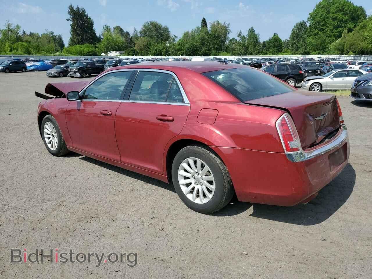 2013 CHRYSLER 300 - VIN: 2C3CCAAG3DH728245 - Фото 2
