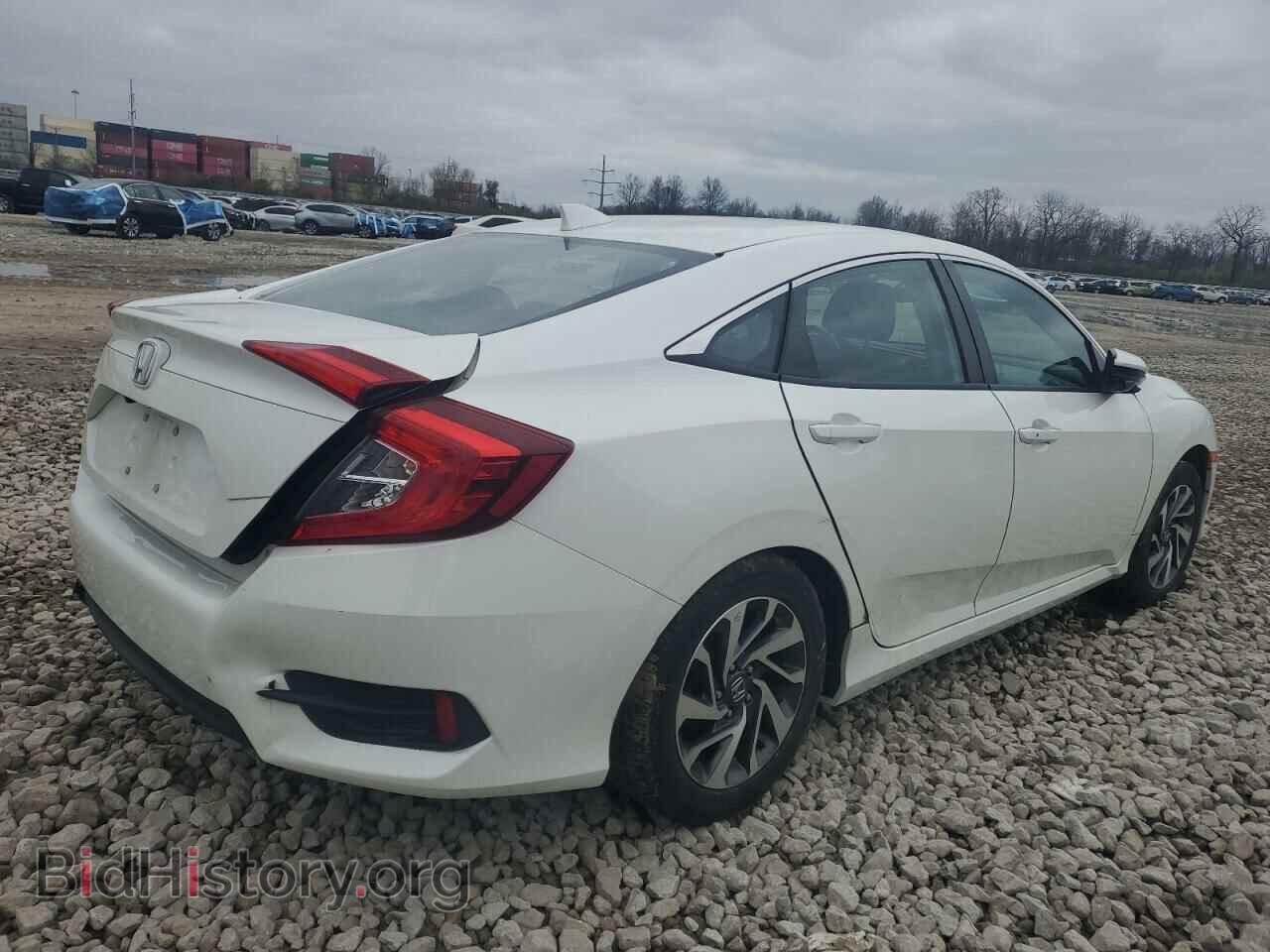 2017 HONDA CIVIC - VIN: 19XFC2F73HE033160 - Фото 3