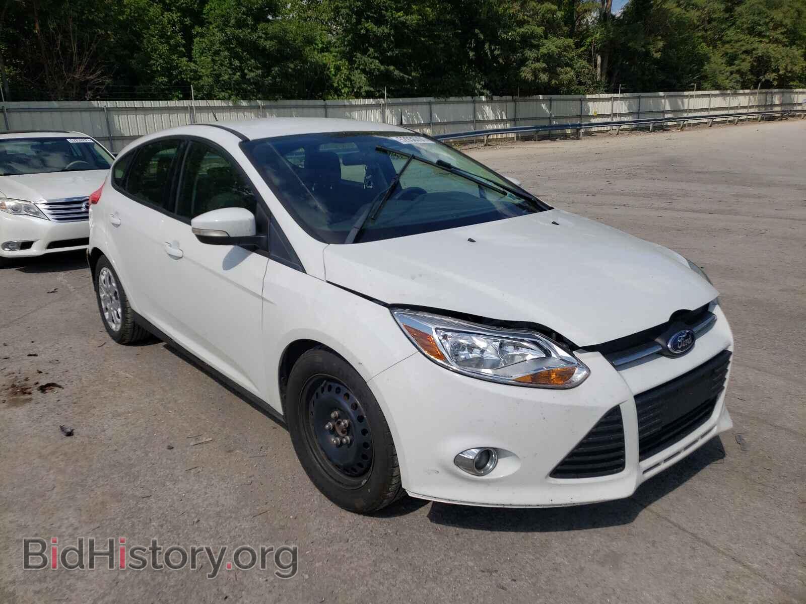 Photo 1FAHP3K29CL353893 - FORD FOCUS 2012