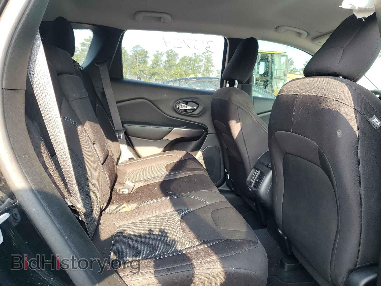 2019 JEEP CHEROKEE - VIN: 1C4PJLCB9KD326532 - Фото 6