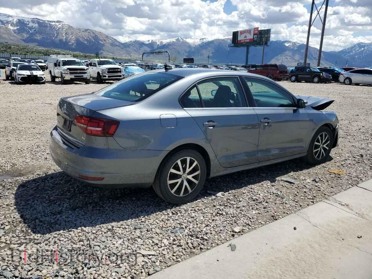 2017 VOLKSWAGEN JETTA - VIN: 3VWDB7AJ1HM395131 - Фото 3