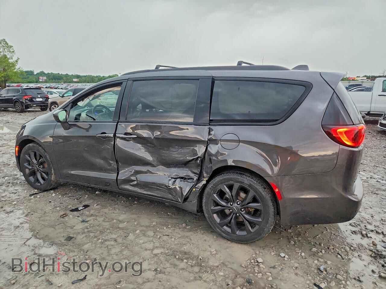 2020 CHRYSLER PACIFICA - VIN: 2C4RC1BG7LR111301 - Photo 2