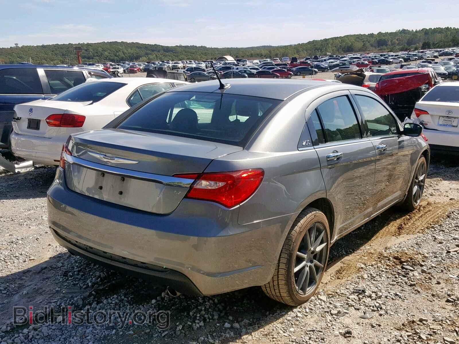 2011 CHRYSLER 200 - VIN: 1C3BC2FG2BN618205 - Фото 4