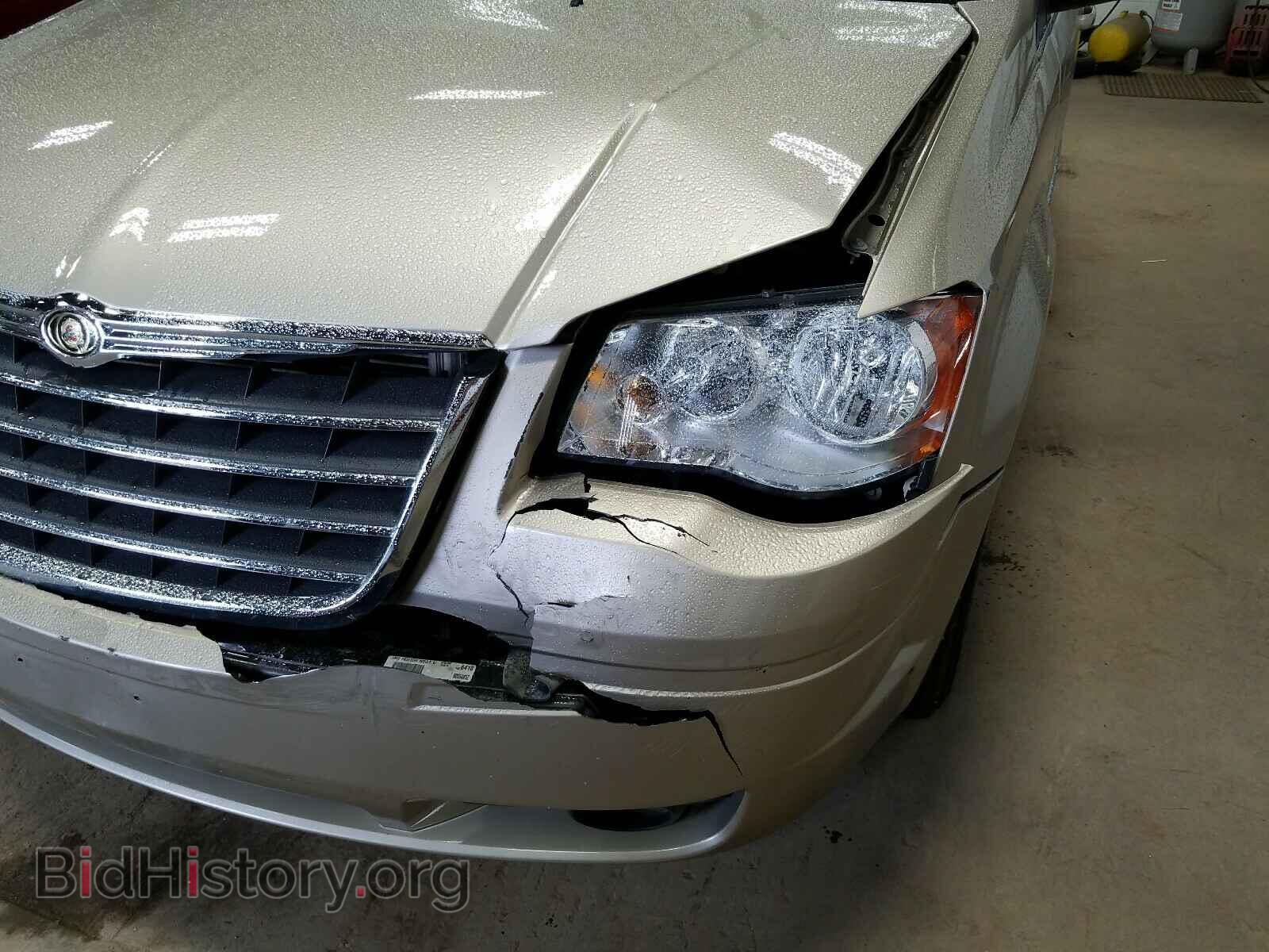 2009 CHRYSLER MINIVAN - VIN: 2A8HR54119R556032 - Фото 9