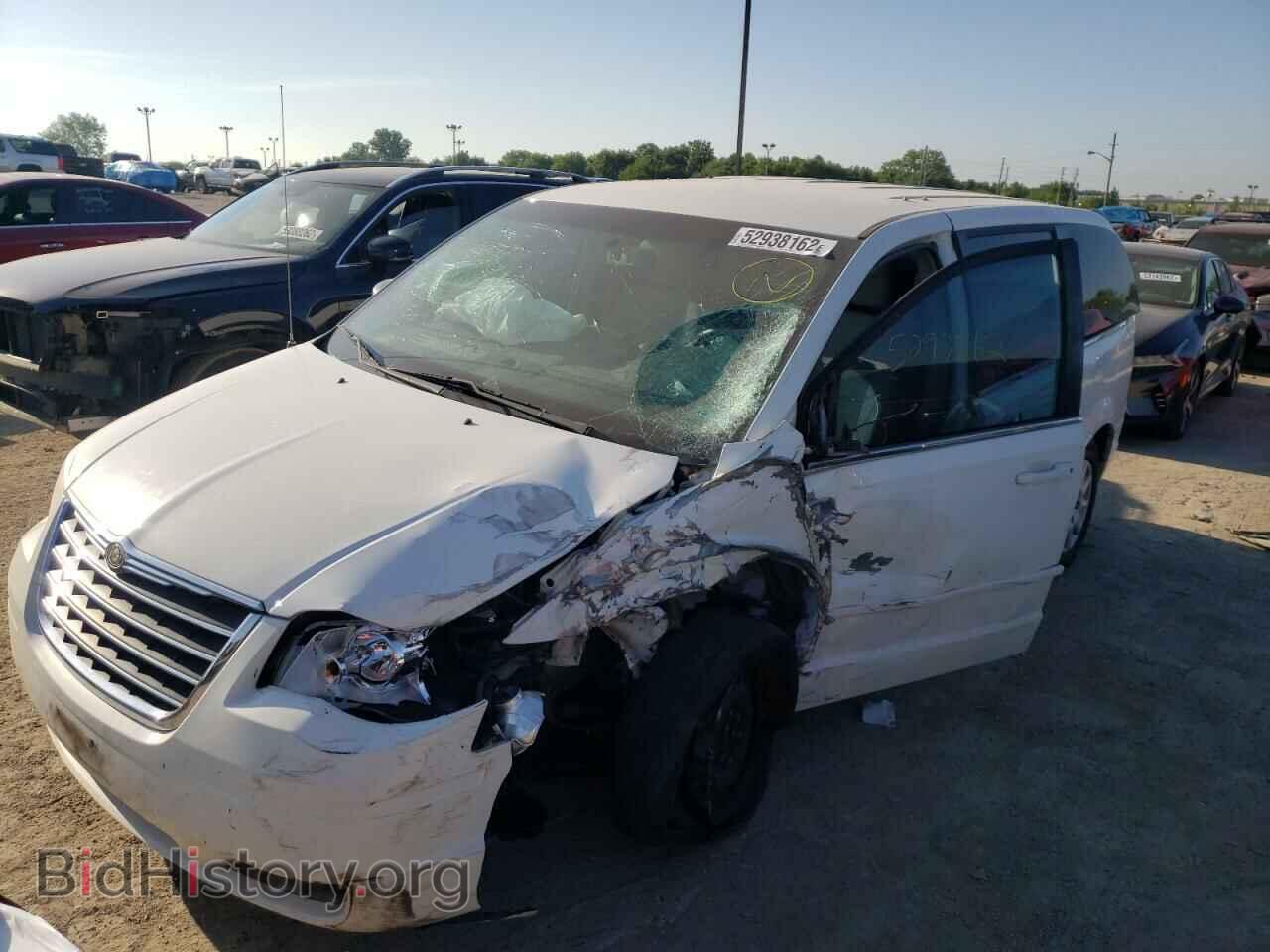 2009 CHRYSLER MINIVAN - VIN: 2A8HR44E39R629253 - Фото 2