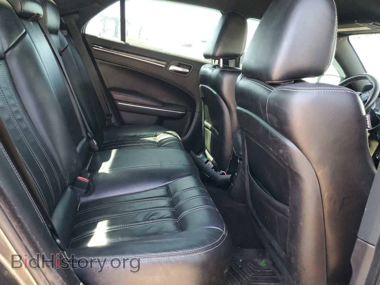 2018 CHRYSLER 300 - VIN: 2C3CCABG5JH299944 - Фото 10