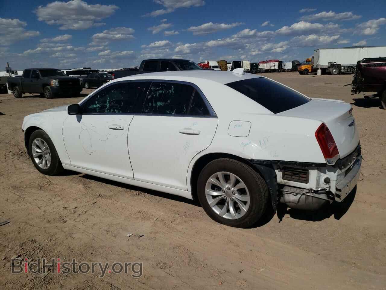 2015 CHRYSLER 300 - VIN: 2C3CCAAG7FH756486 - Фото 2