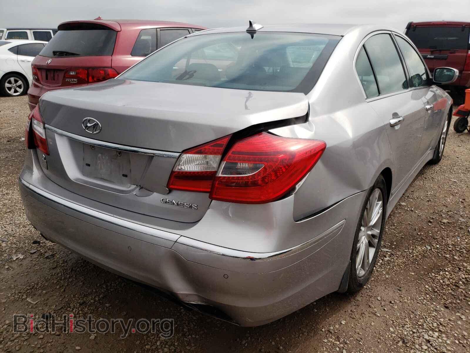 2013 HYUNDAI GENESIS - VIN: KMHGC4DD0DU231551 - Фото 4