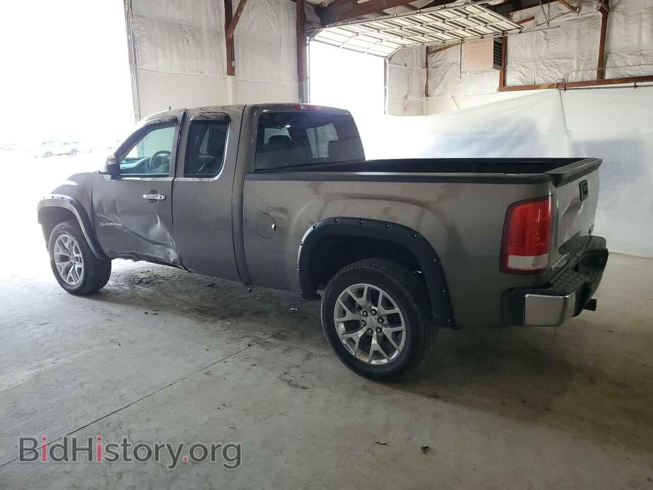 2011 GMC SIERRA - VIN: 1GTR2WE38BZ298352 - Фото 2