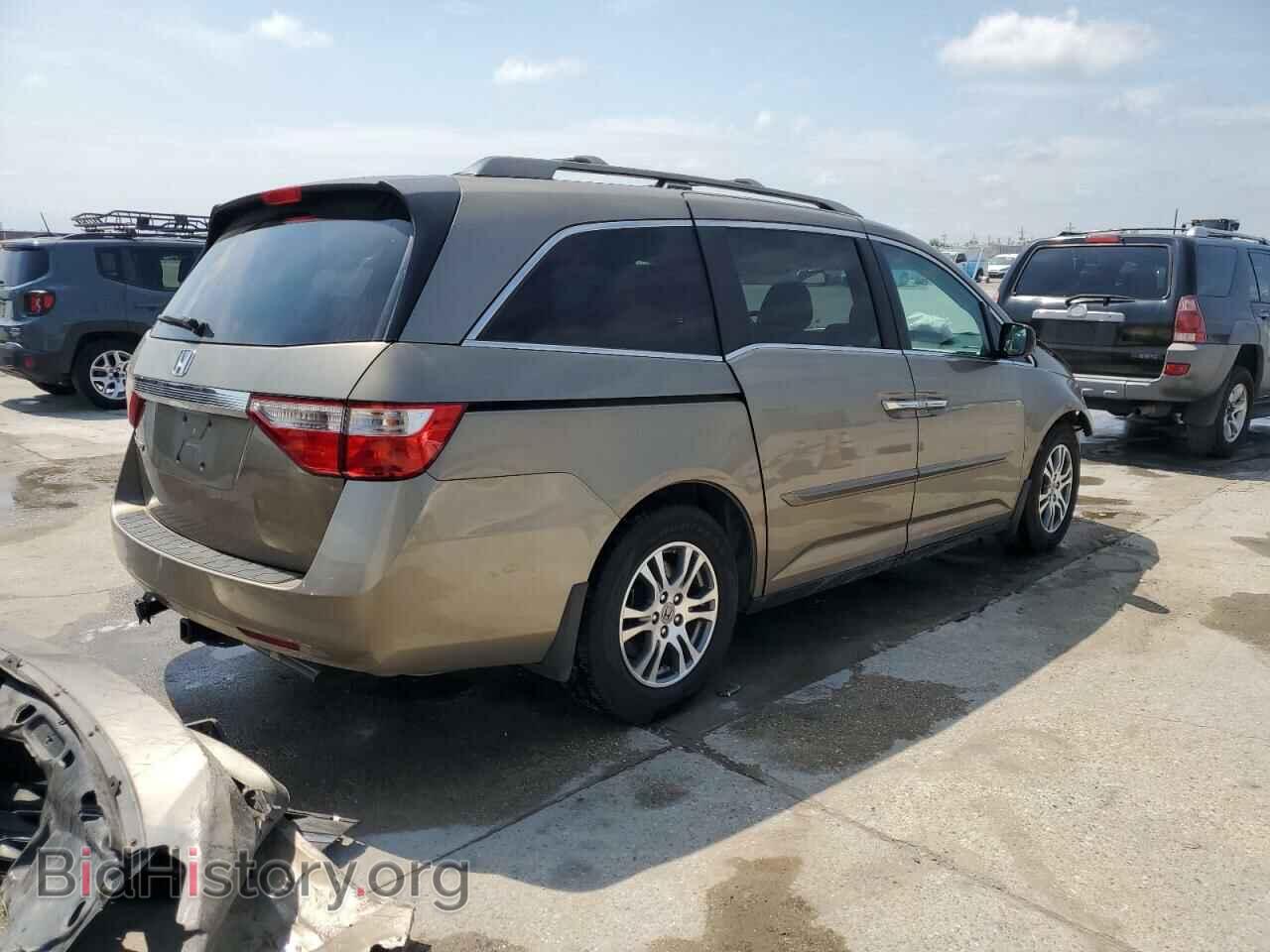 2011 HONDA All Models - VIN: 5FNRL5H40BB100820 - Photo 3