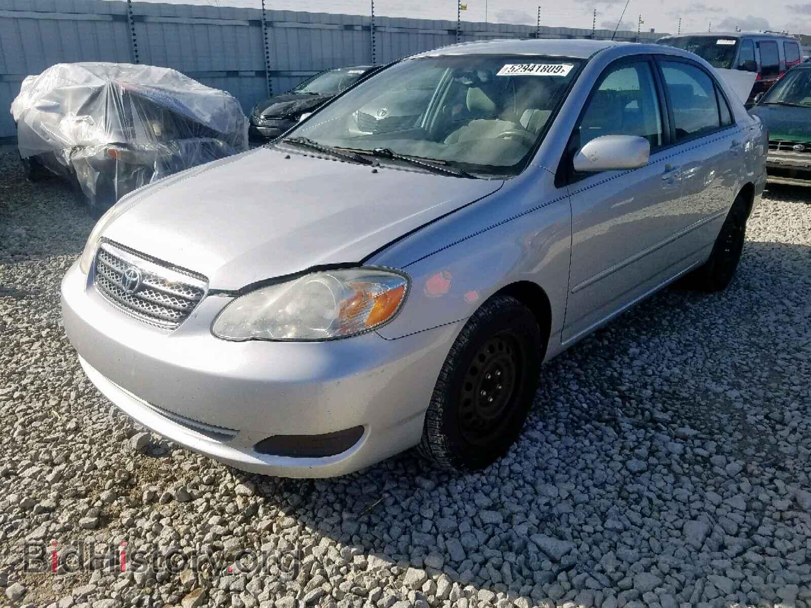 2007 TOYOTA COROLLA - VIN: JTDBR32E270117727 - Фото 2
