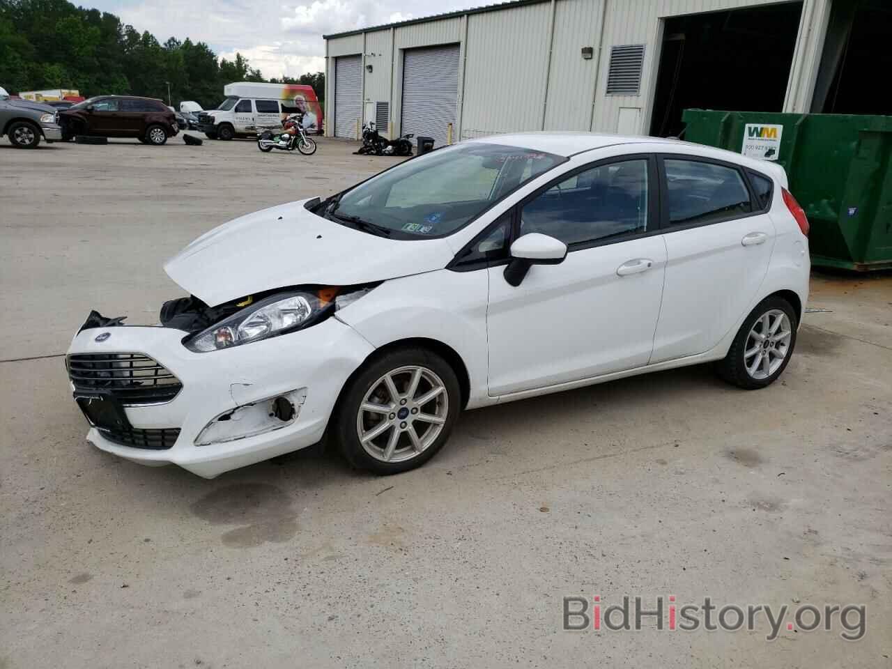 Photo 3FADP4EJ0KM105603 - FORD FIESTA 2019