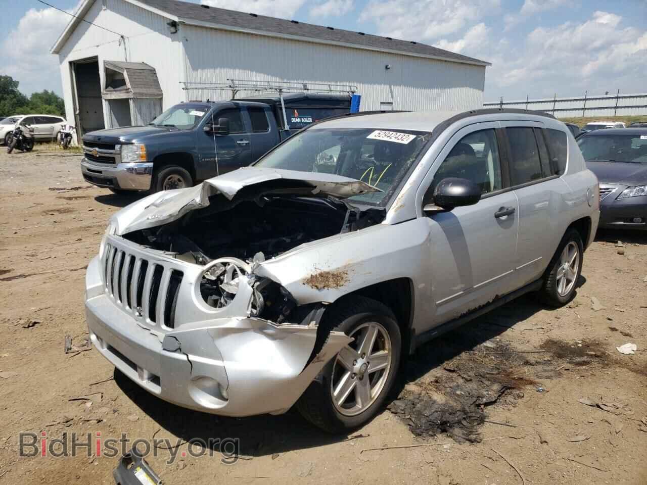 2009 JEEP COMPASS - VIN: 1J4FF47B79D107330 - Photo 2