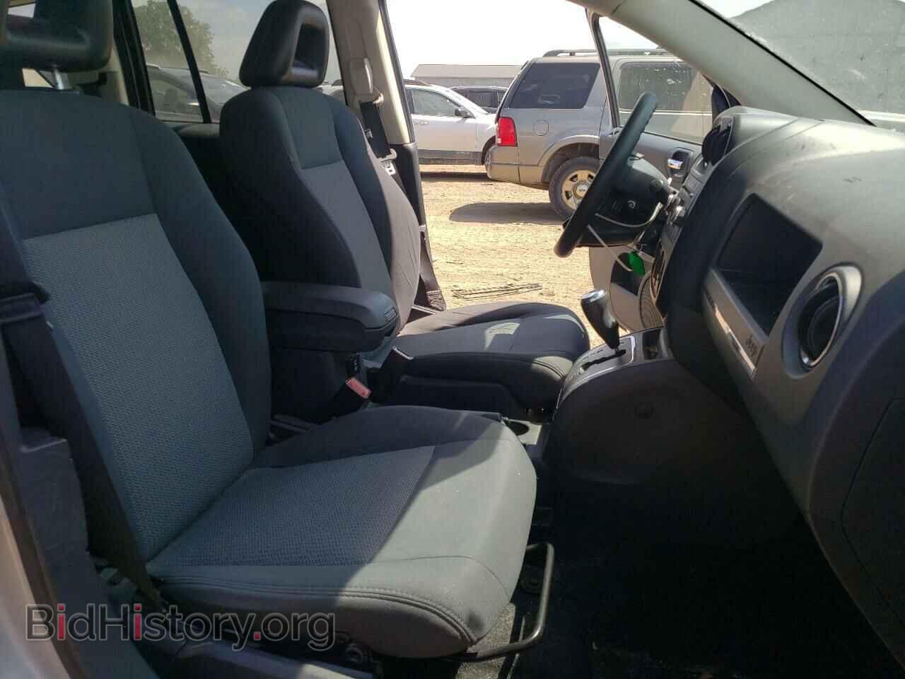 2009 JEEP COMPASS - VIN: 1J4FF47B79D107330 - Photo 5