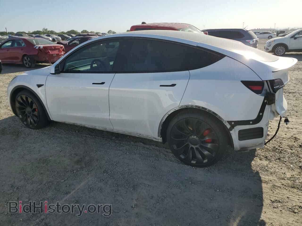 2022 TESLA MODEL Y - VIN: 7SAYGDEF5NF389815 - Фото 2