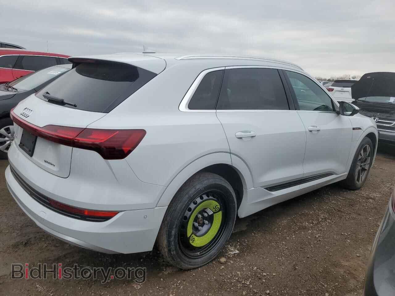 2021 AUDI E-TRON - VIN: WA1LAAGE7MB011065 - Фото 3