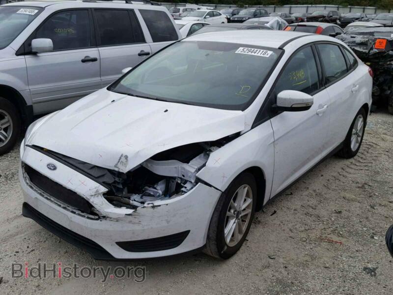 2016 Ford FOCUS (VIN 1FADP3F22GL264486) — photo 2 of 10
