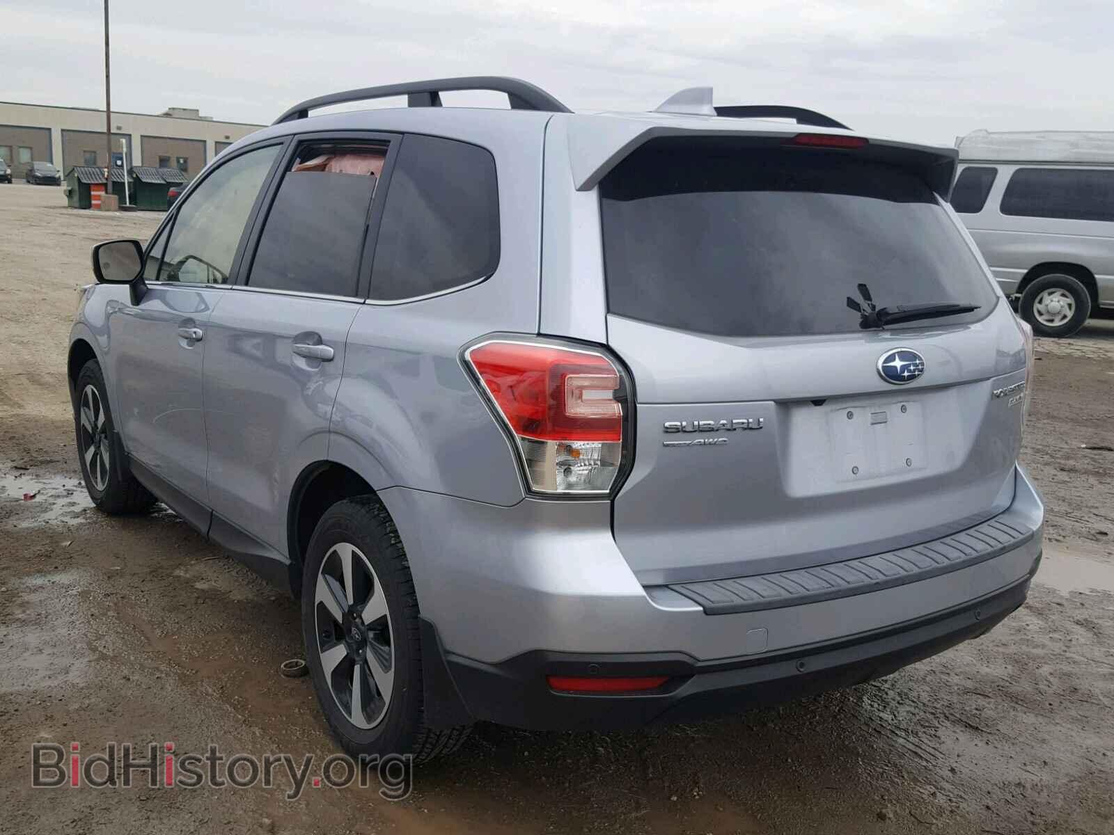 2017 SUBARU FORESTER - VIN: JF2SJARC6HH588171 - Фото 3