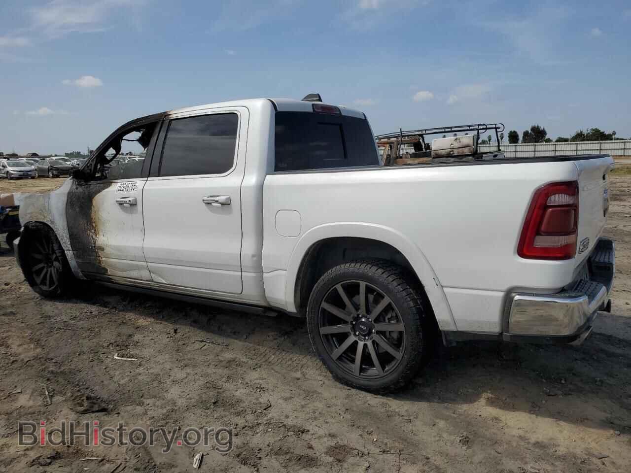 2020 RAM 1500 - VIN: 1C6SRFKM1LN411066 - Фото 2
