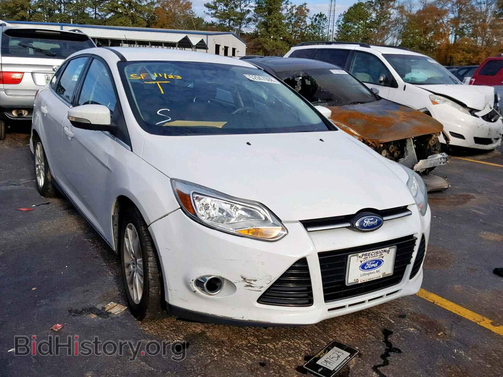 Photo 1FAHP3H28CL175014 - FORD FOCUS 2012